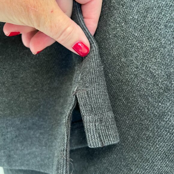 Croft & Barrow Charcoal Fancy Button V Neck Pullover 2X - Picture 6 of 8